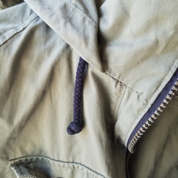 Jacket - Picture 5 of 6